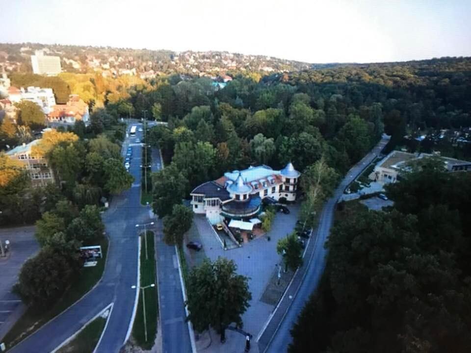 Hotel Kitty Miskolc Exterior foto